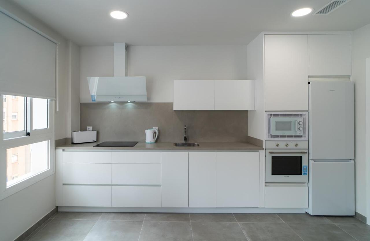 Aac Malaga - Apartamento Con Terraza, Muy Amplio, Totalmente Equipado, Cerca Del Centro Y Nuevo! Buitenkant foto