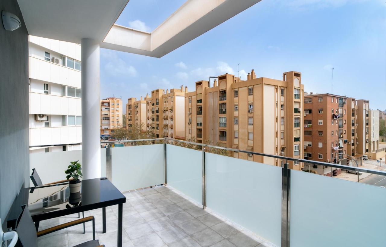 Aac Malaga - Apartamento Con Terraza, Muy Amplio, Totalmente Equipado, Cerca Del Centro Y Nuevo! Buitenkant foto
