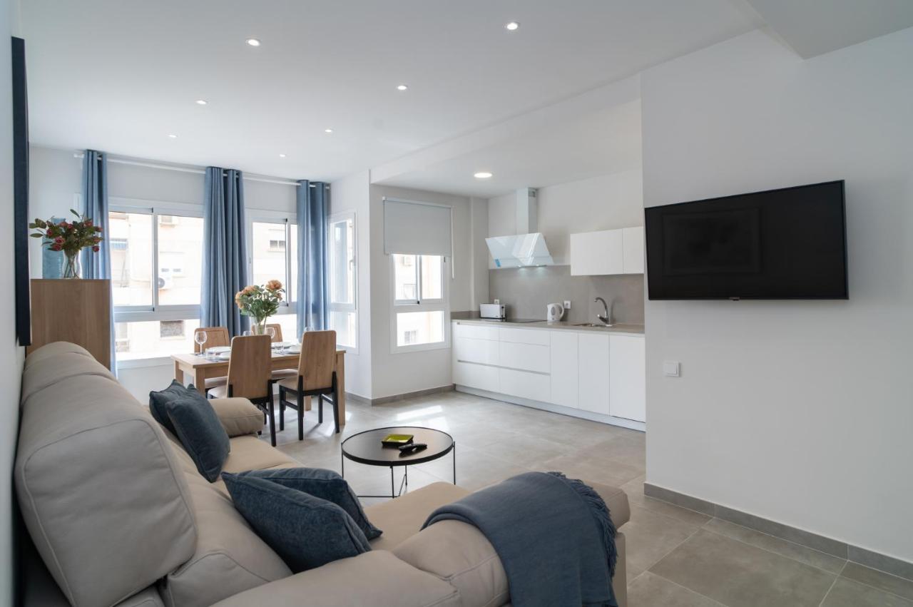 Aac Malaga - Apartamento Con Terraza, Muy Amplio, Totalmente Equipado, Cerca Del Centro Y Nuevo! Buitenkant foto