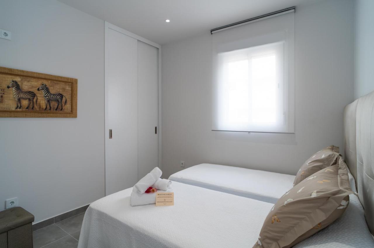 Aac Malaga - Apartamento Con Terraza, Muy Amplio, Totalmente Equipado, Cerca Del Centro Y Nuevo! Buitenkant foto