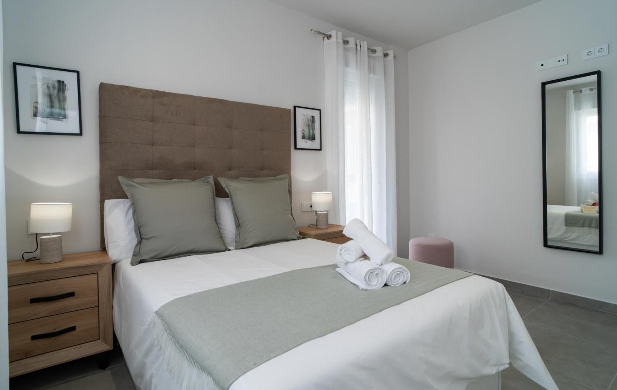 Aac Malaga - Apartamento Con Terraza, Muy Amplio, Totalmente Equipado, Cerca Del Centro Y Nuevo! Kamer foto